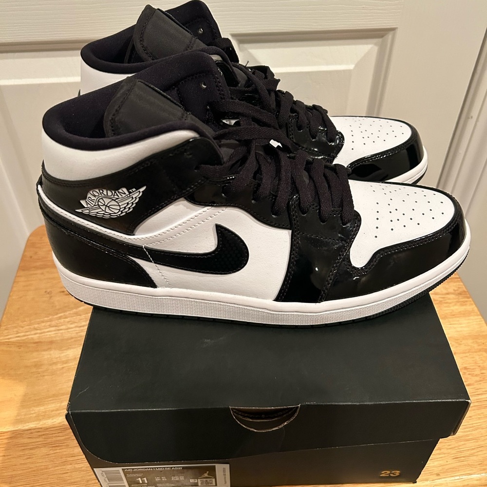 The Air Jordan 1 Mid Carbon Fiber
